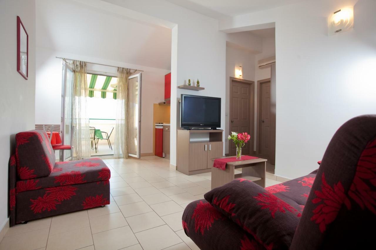 Apartments Smiljka II Tučepi Dış mekan fotoğraf