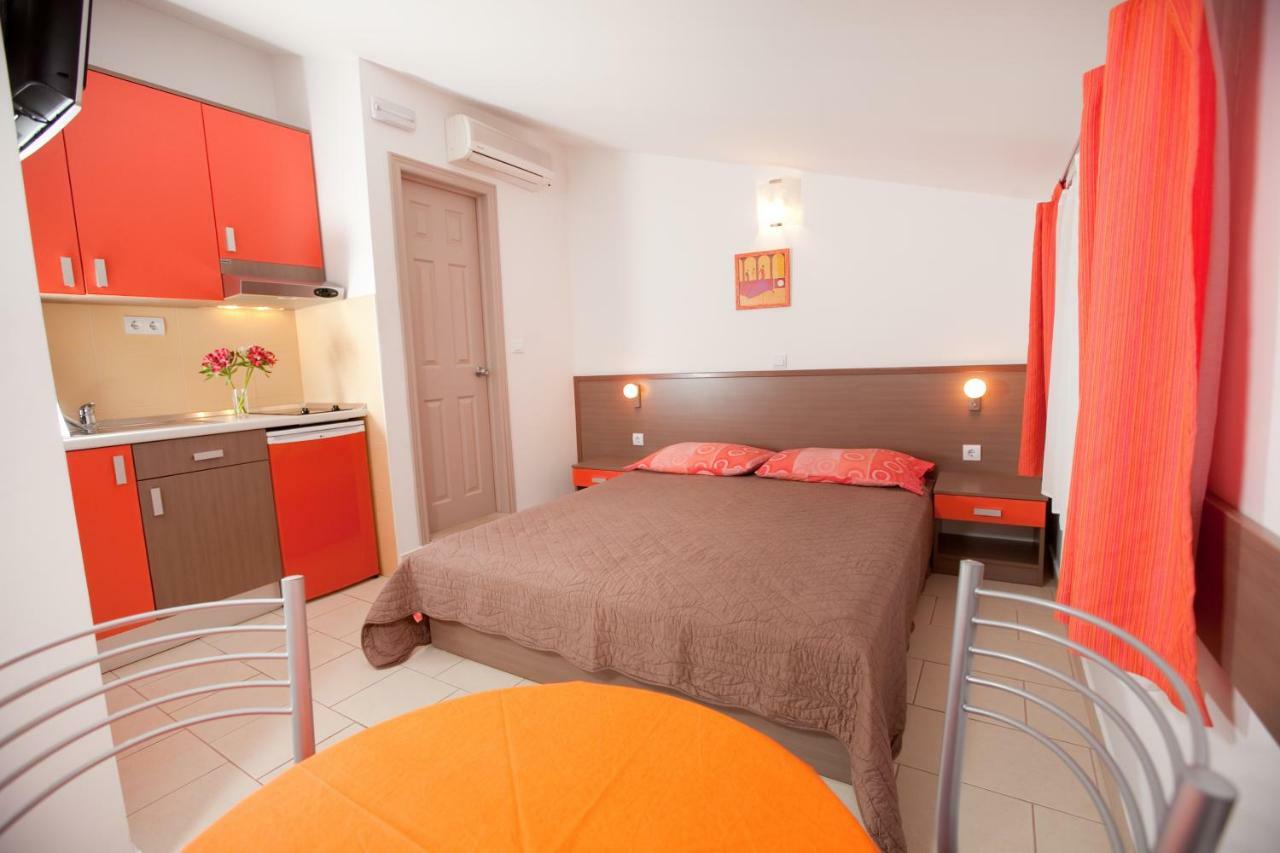 Apartments Smiljka II Tučepi Dış mekan fotoğraf