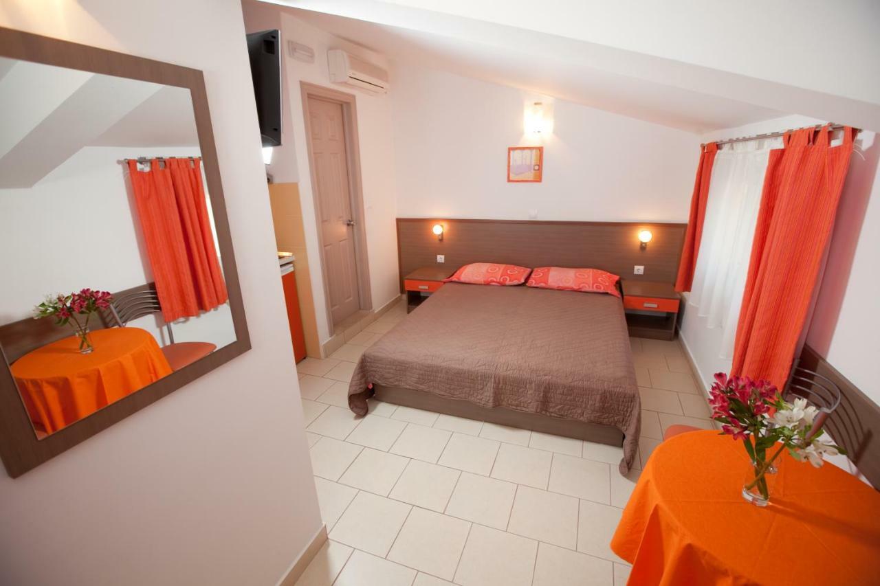 Apartments Smiljka II Tučepi Dış mekan fotoğraf