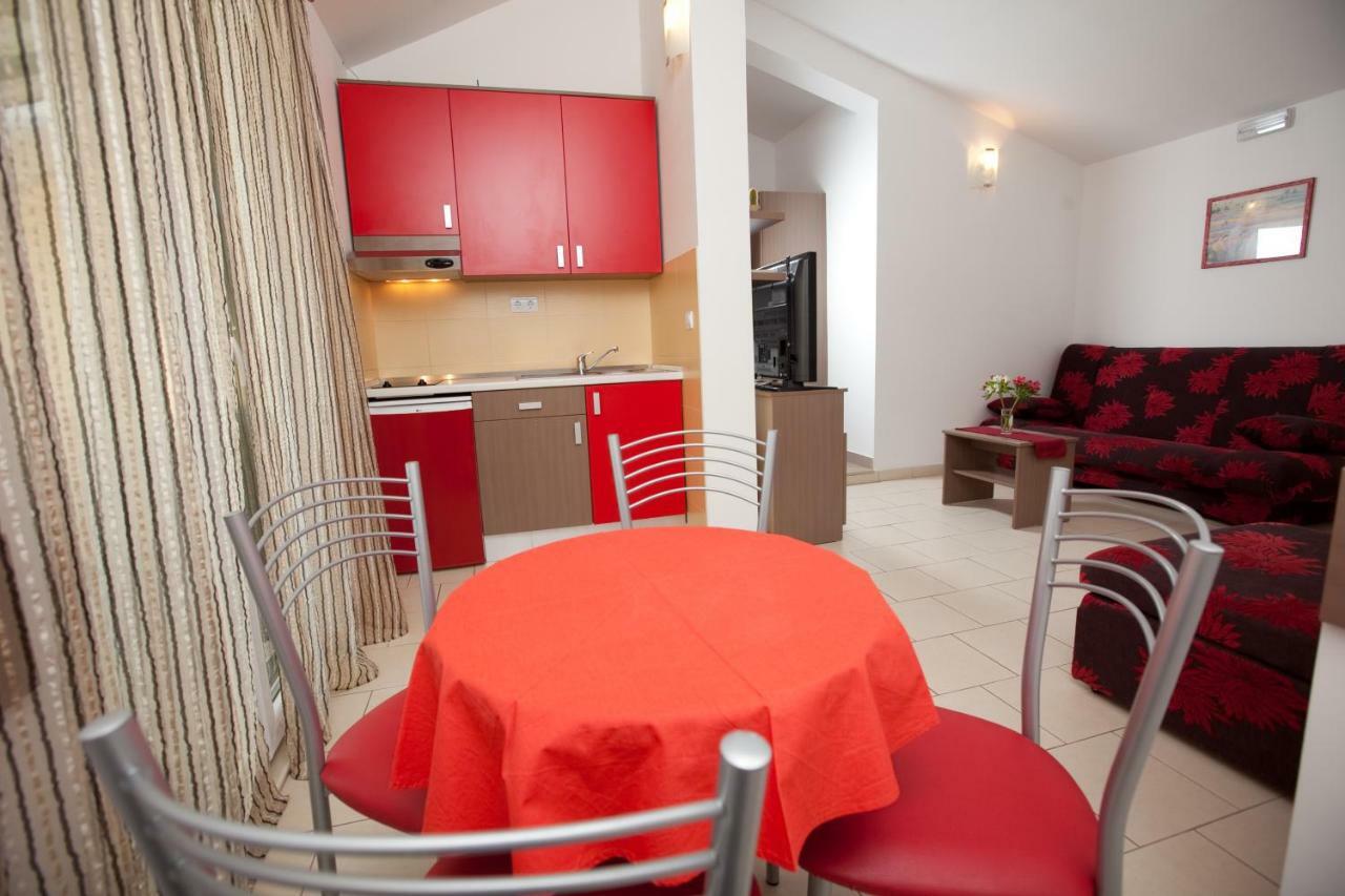 Apartments Smiljka II Tučepi Dış mekan fotoğraf